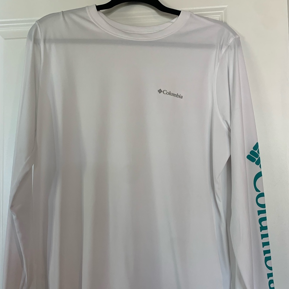 2 Columbia beach covers, light weight, sun protection